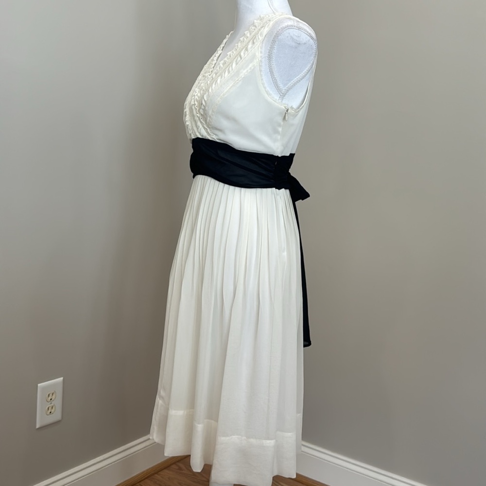 White Dress with Crisscross V-Neck Front & Black Waistband that Ties in the Back - Picture 4 of 8
